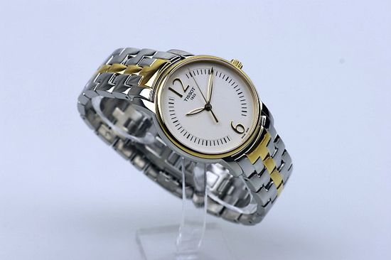 Женские часы Tissot T-Trend Lady Round T052.210.22.037.00