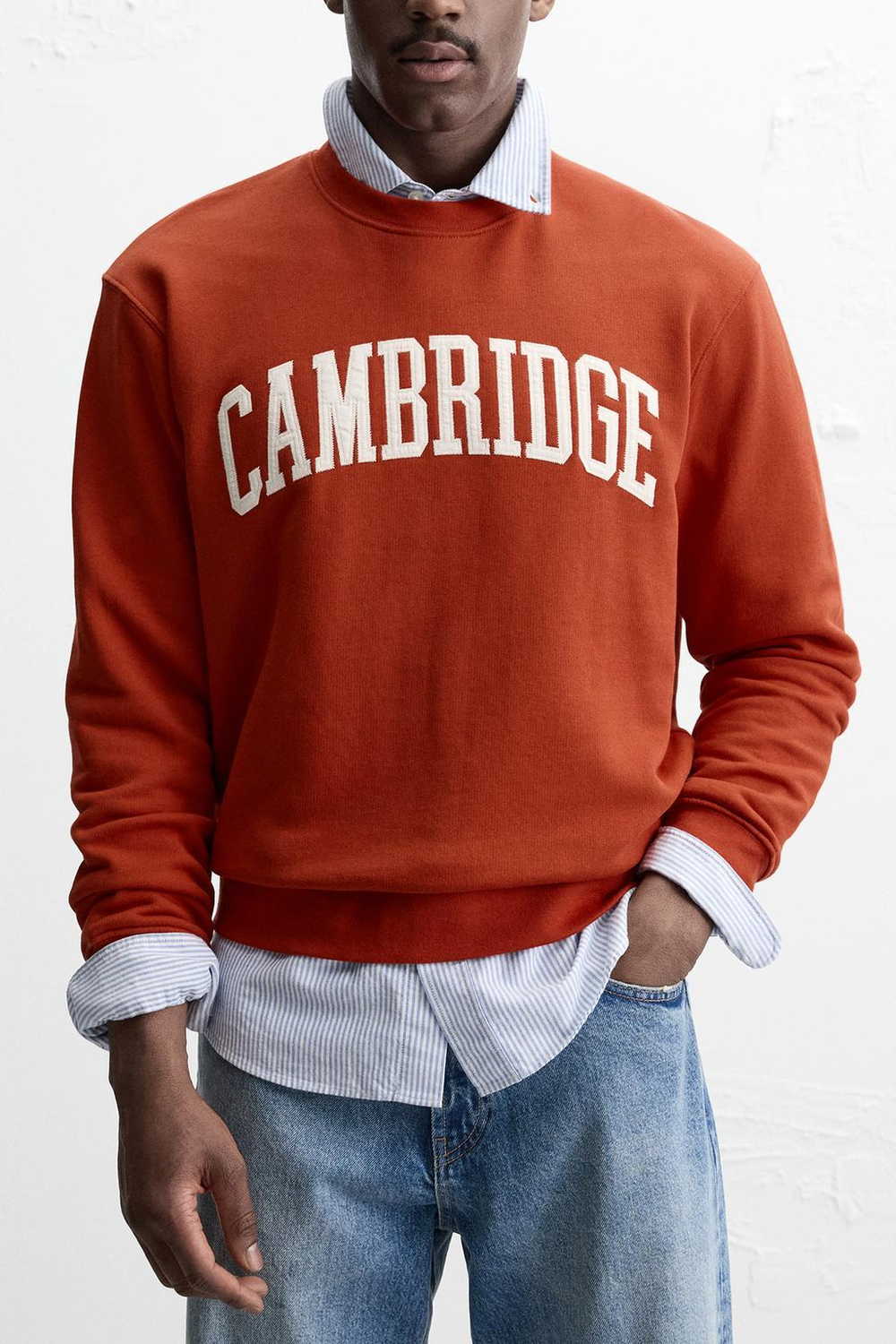 Толстовка с нашивкой cambridge ©