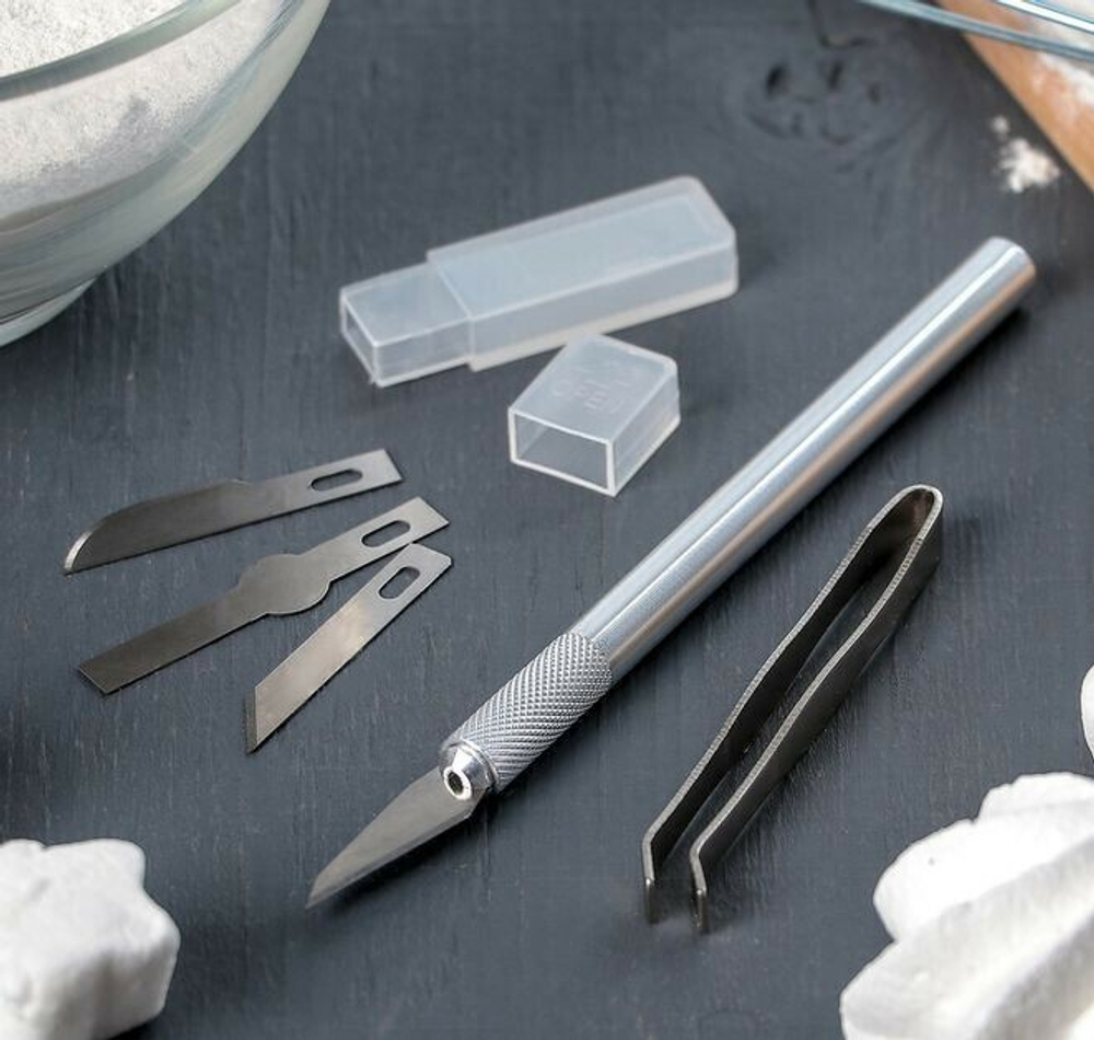 Скальпель кондитерский с пинцетом и набором насадок