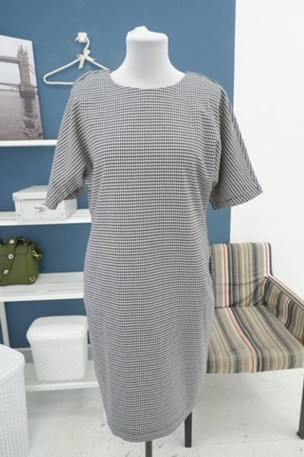 Платье DENIZA "гусиная лапка" 44 размер, новое