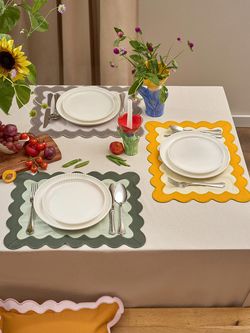 Салфетка под приборы с контрастным кантом серого цвета из коллекции Trendy Ruffles, 35х45 см