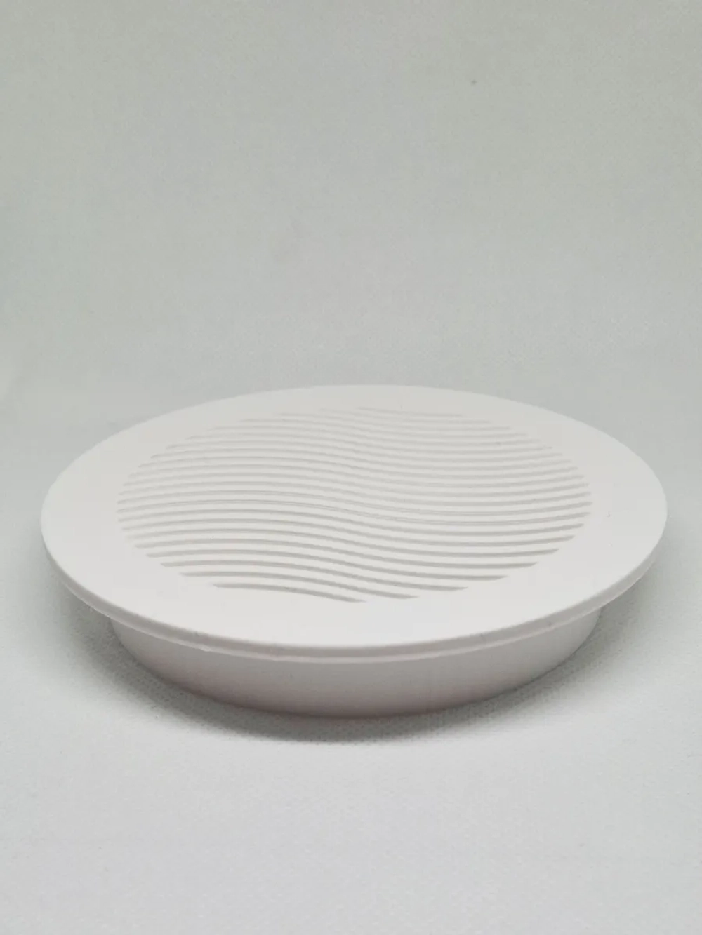 Решетка для вентиляции с фланцем D90 мм (пластиковая, белая)