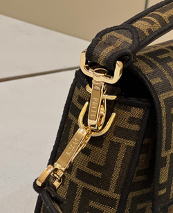 Fendi Baguette 27 cm