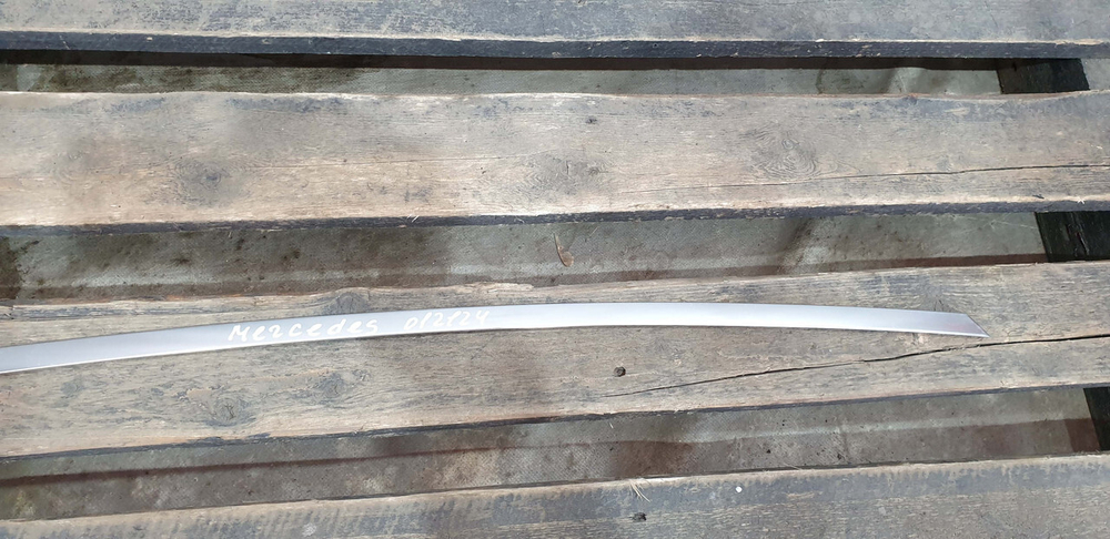 Молдинг двери задней левой Mercedes GLC (C253) Coupe 15-нв Б/У Оригинал A2537352300