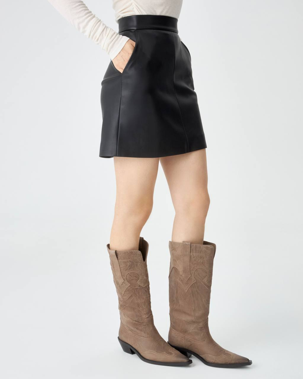 photo_2025-12-18_02-34-56