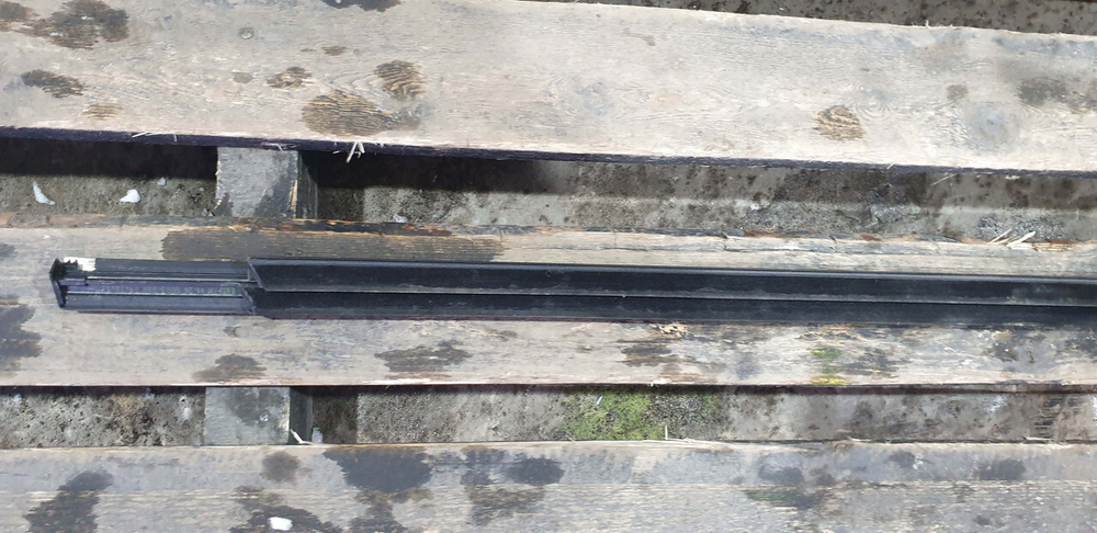 Молдинг двери задней левой Mercedes E (W213) 16-нв Б/У Оригинал A2137300124