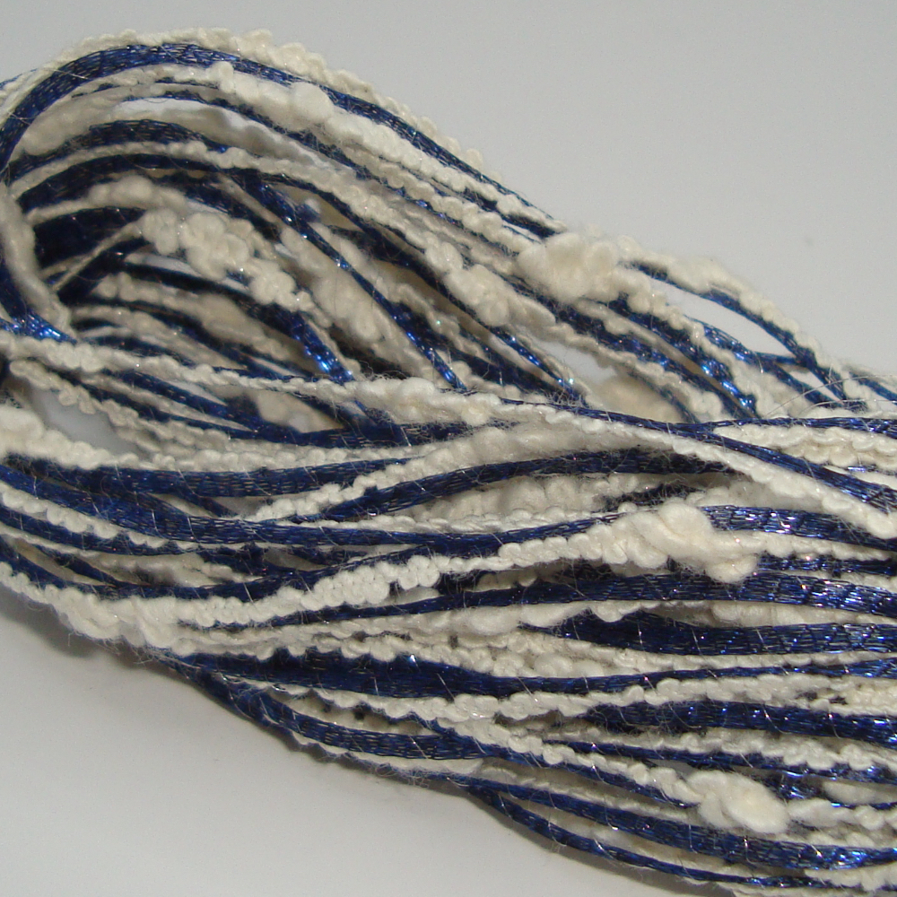 Бобинная пряжа Stripe (102)