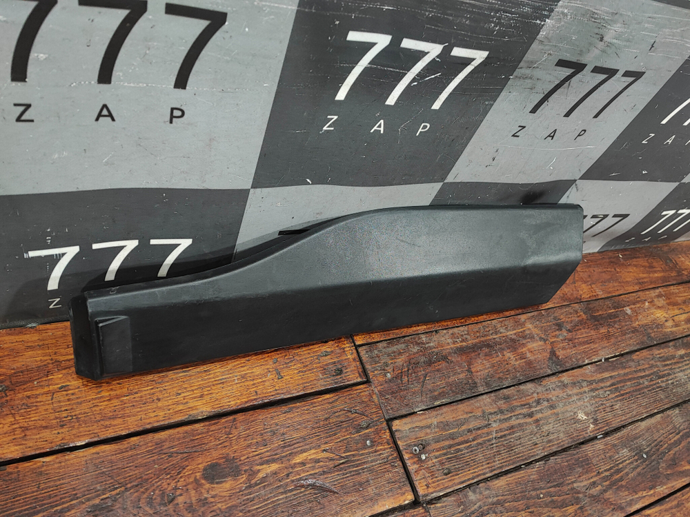 Накладка двери задней правой Toyota RAV4 V (XA50) 18-нв Б/У Оригинал 7507742040