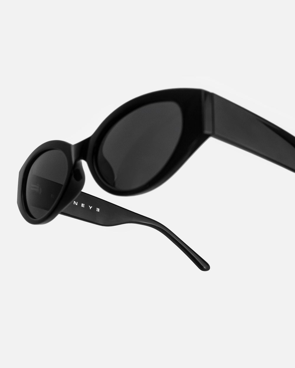 Очки Eyeneye Rebel Black Sun