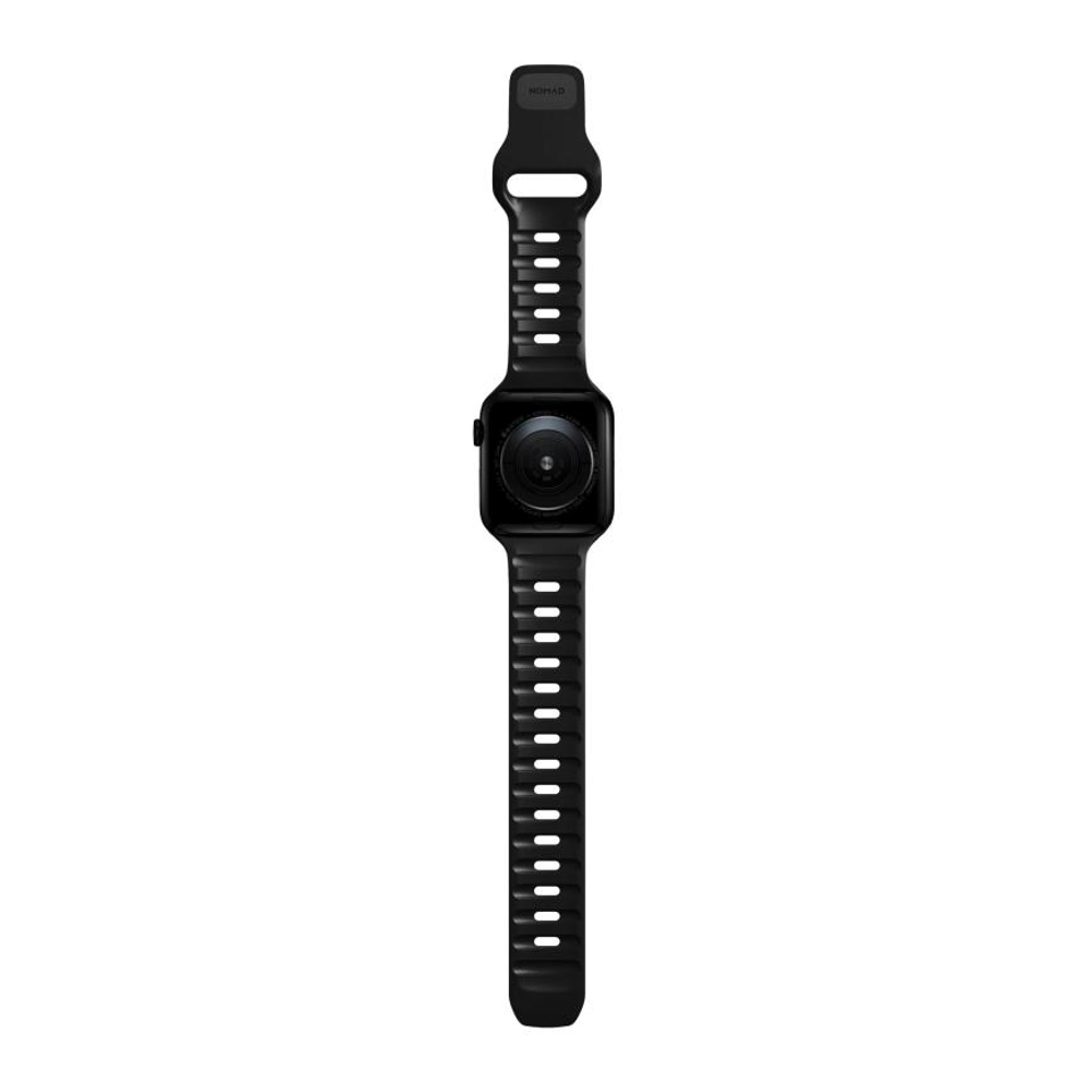 Спортивный ремешок Nomad Sport Band для Apple Watch 38, 40, 41 и 42 мм Водостойкий ремешок из фторэластомера с алюминиевой застёжкой pin-and-tuck. На запястье обхватом 135–175 мм