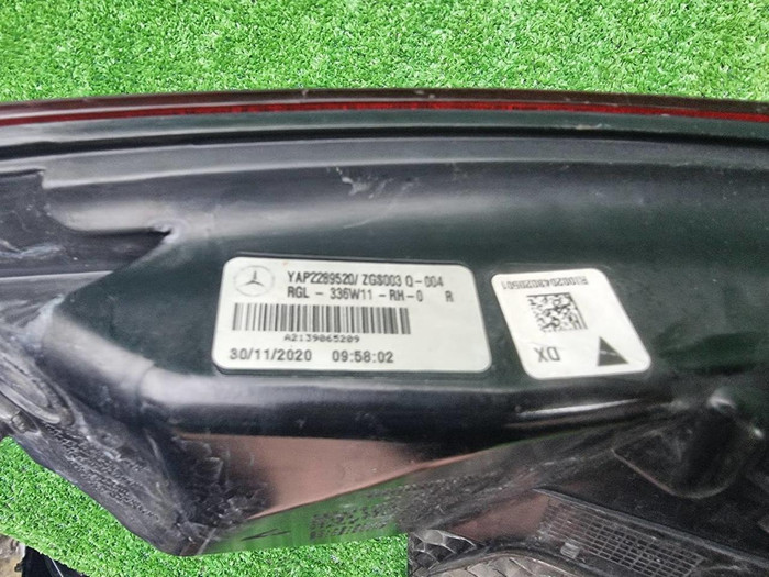 Фонарь правый внешний Mercedes E W213 (2020-2023)