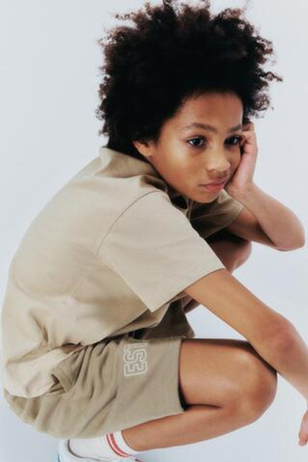 ZARA ШОРТЫ-ДЖОГГЕРЫ ИЗ МЯГКОЙ ТКАНИ, БЕЖЕВЫЙ