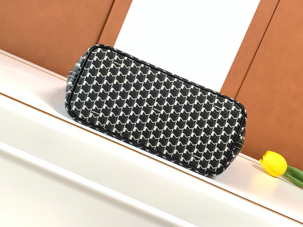 Moynat M Tote PM