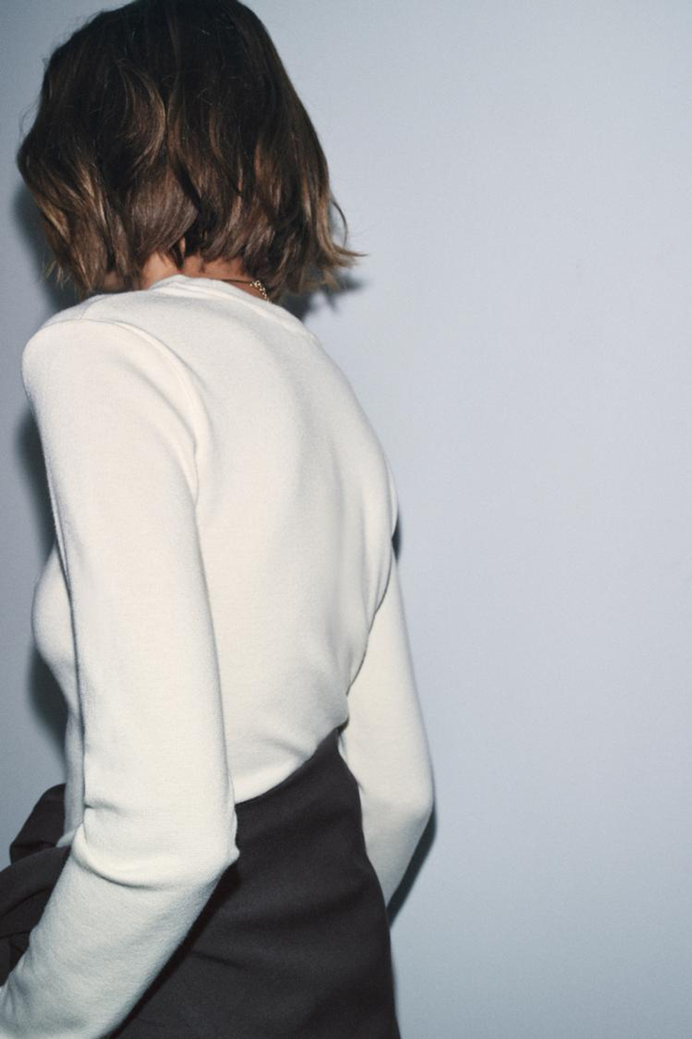 ZARA ФУТБОЛКА С ДЛИННЫМИ РУКАВАМИ, СЛОНОВАЯ КОСТЬ