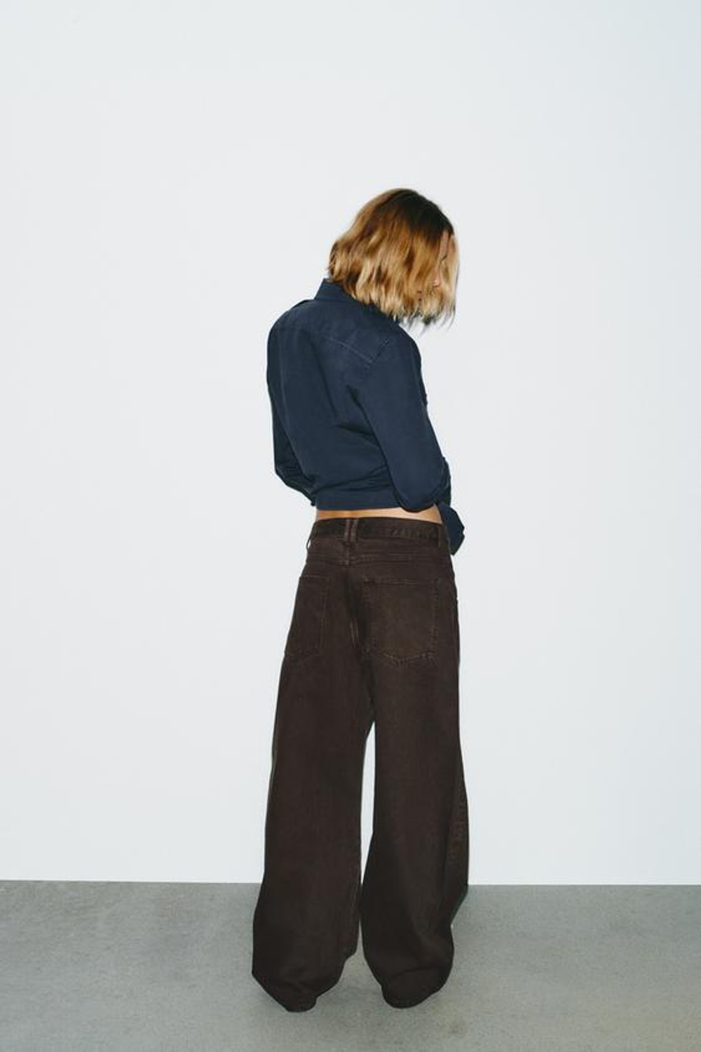 ZARA ДЖИНСЫ TRF BAGGY BARREL С НИЗКОЙ ПОСАДКОЙ, КОРИЧНЕВЫЙ