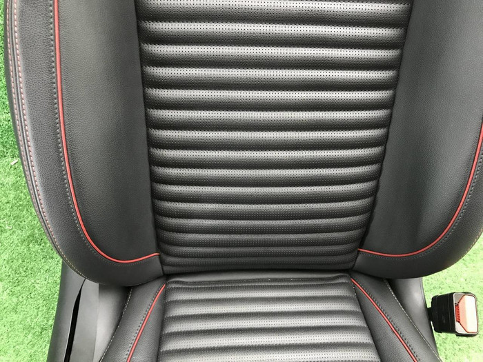 Сиденье Комплект сидений LR Discovery Sport 19-нв