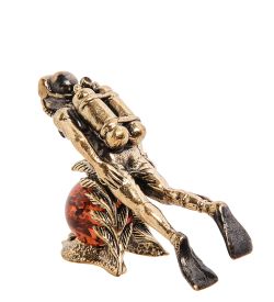 AM-3199 Фигурка «Аквалангист» (латунь, янтарь)