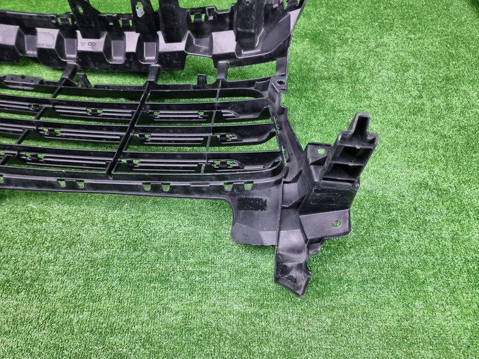 Решетка переднего бампера Porsche Cayenne 3 17-23