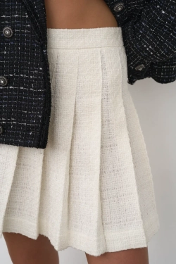 Мини-юбка в складку белая