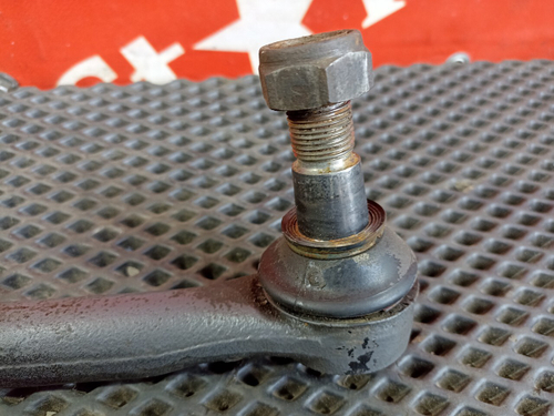 Стойка переднего стабилизатора