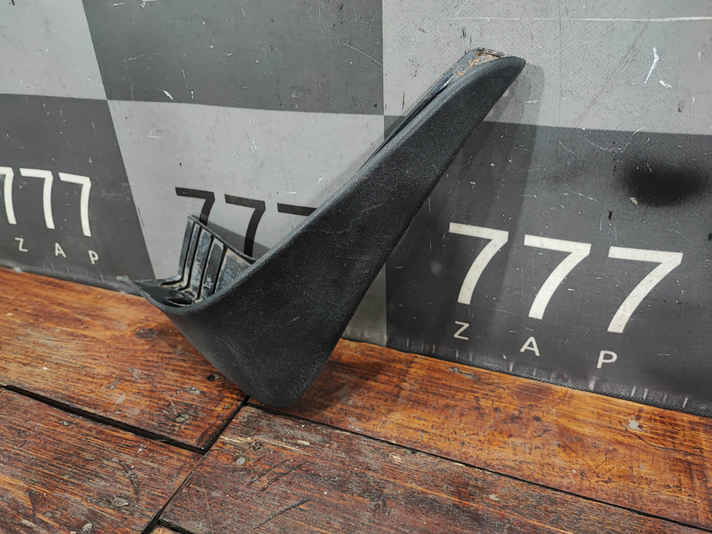 Брызговик задний правый Kia Sportage 3 (SL) 10-16 Б/У Оригинал 868423U001