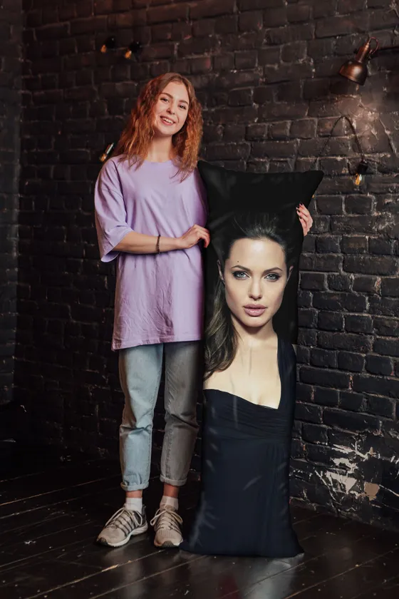 Дакимакура Анджелина Джоли