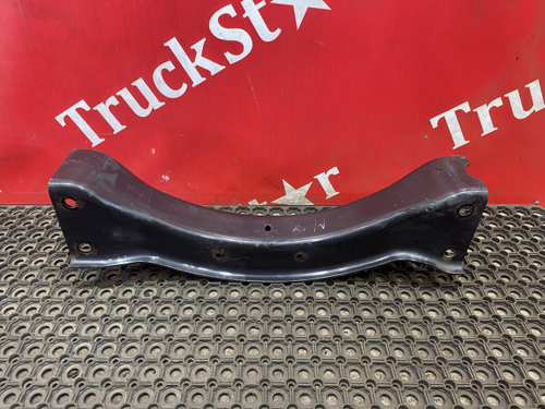 Tpaвepcа рамы пoпepeчнaя