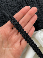 Тесьма отделочная вязаная косичка черная