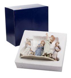 Pavone CMS-20/28 Композиция «Подружки на прогулке»