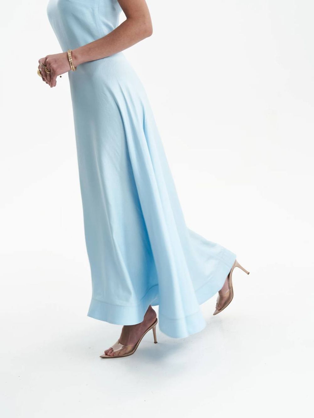 Платье А силуэта в небесно-голубом цвете