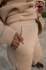 Бежевый спортивный костюм женский на флисе недорого