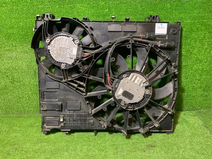 Диффузор с вентиляторами Land-Rover Discovery 5 (2016-н.в.)