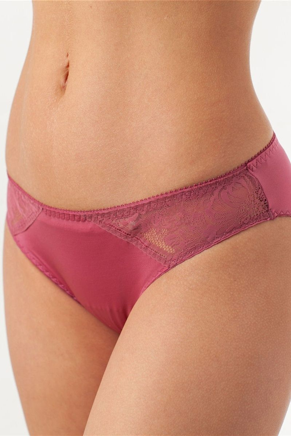Оригинальные трусики-слипы Celine с кружевными вставками (Размер: 38) (Цвет: розовый)