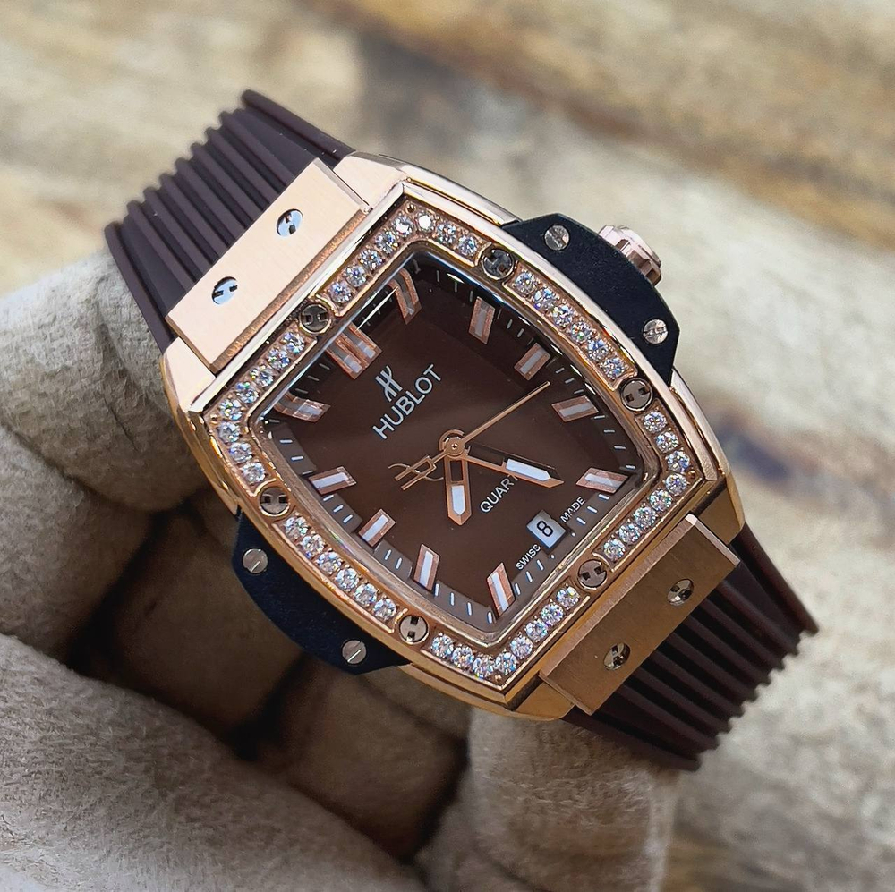 Часы Hublot