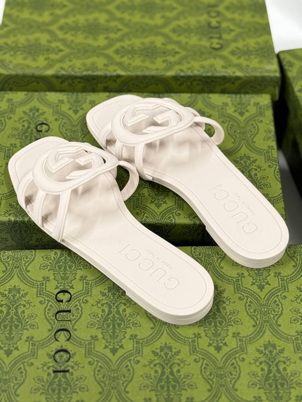 Шлепанцы Gucci