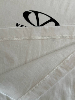 Футболка Vetements