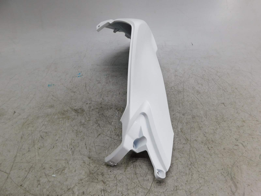 Пластик боковой правый Honda NC700S RC61 64201-MGS-D100.