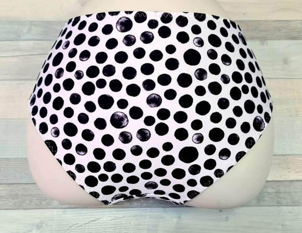 Плавки-слипы в горох (Размер: 4X) (Цвет: черный с белым)