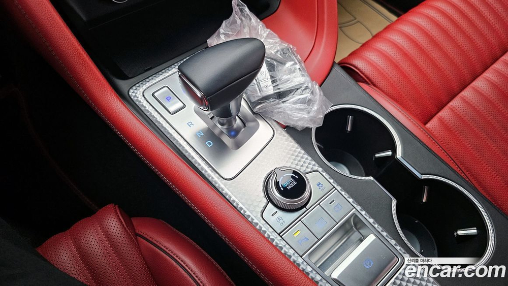 Genesis The New G70 Бензин 2.0T 2WD (01.2022)