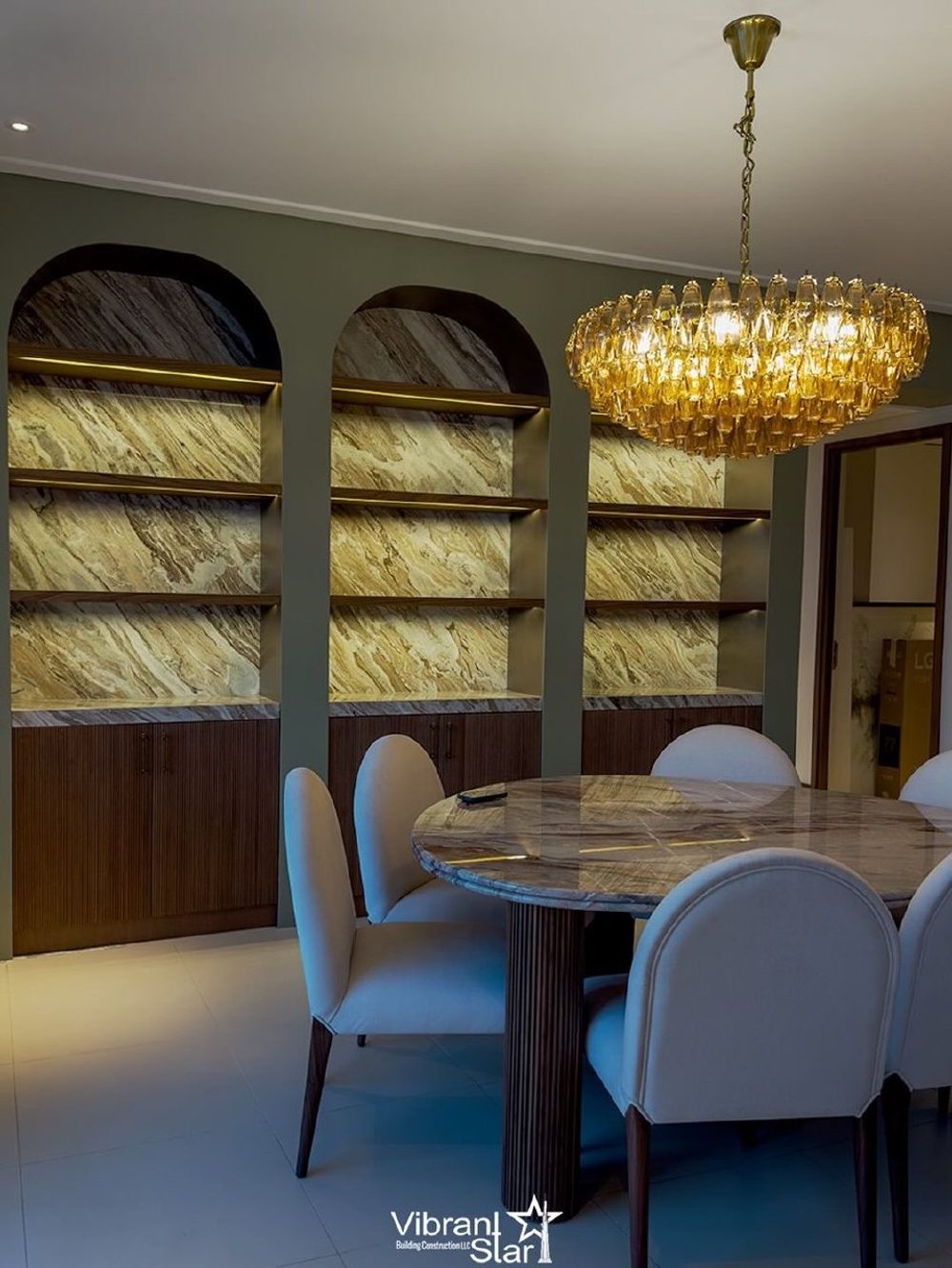 Круглая люстра из венецианского стекла в янтарном и бордовом оттенках ✨