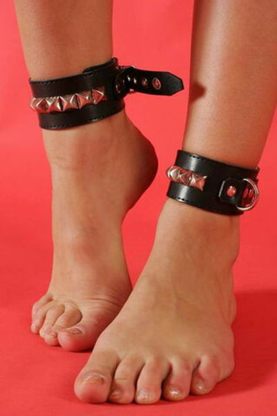 Поножи узкие