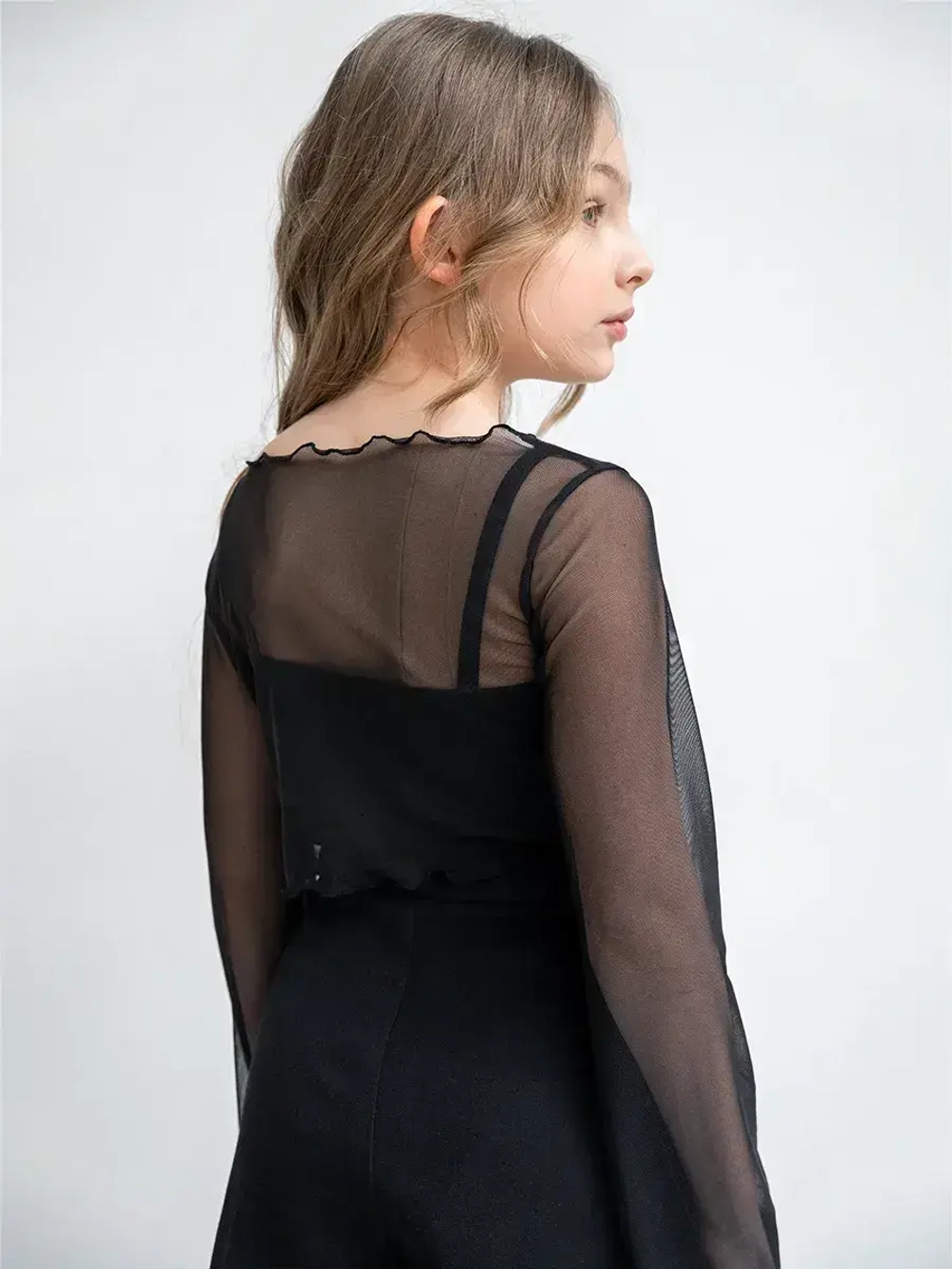 Лонгслив для девочки прозрачный укороченный и топ