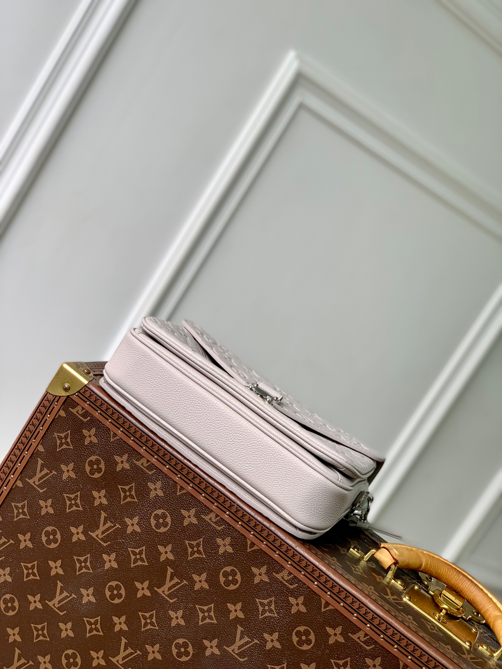 Louis Vuitton Pochette Metis