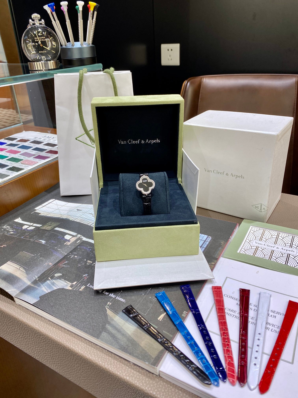 VCA Sweet Alhambra Watch