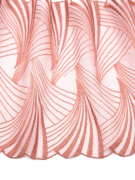 05-142 Вышивка на неэл. сетке 19 см, ириска