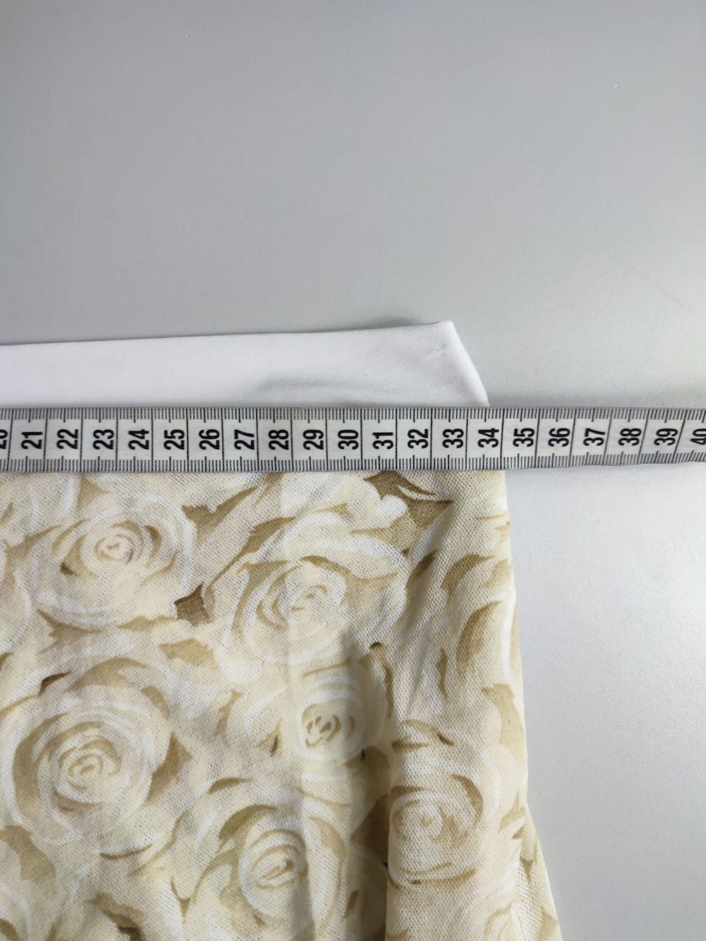 Юбка с интересным рисунком 44 размер