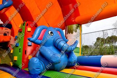Надувной батут "Зверята с крышей 3" со скалодромом, 11*7*6 м