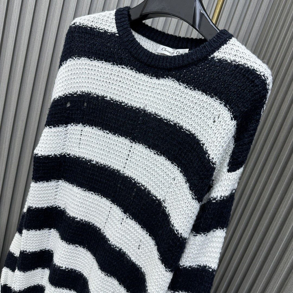 Свитер Dior