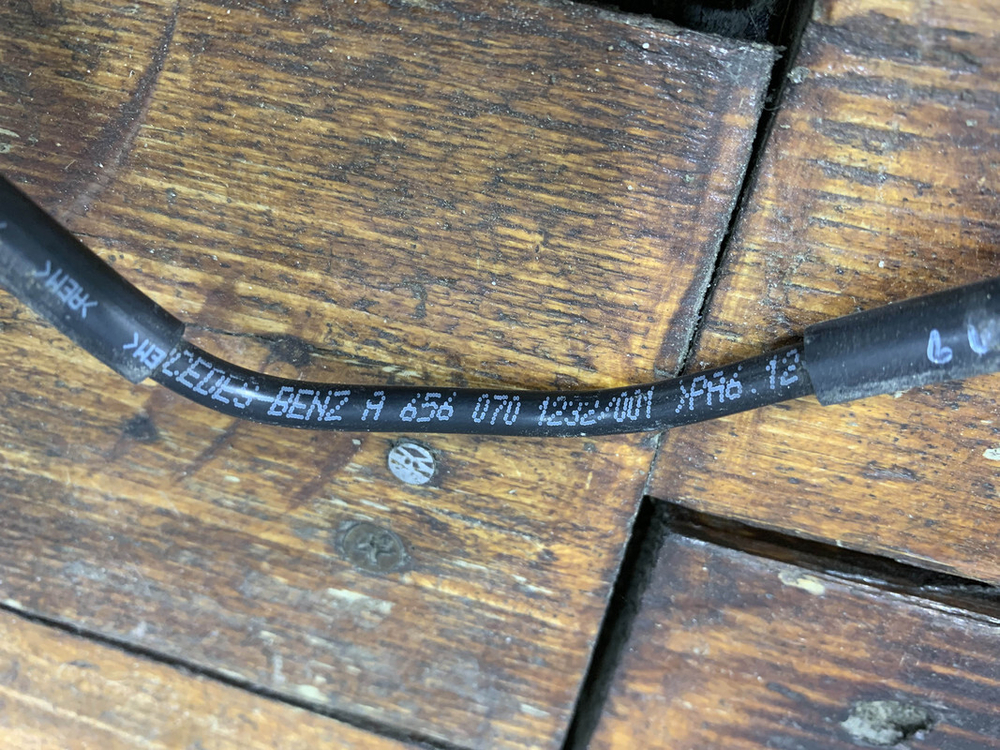 Трубка вакуумная Mercedes S-Class (W222) 13-20 Б/У Оригинал A6560701232