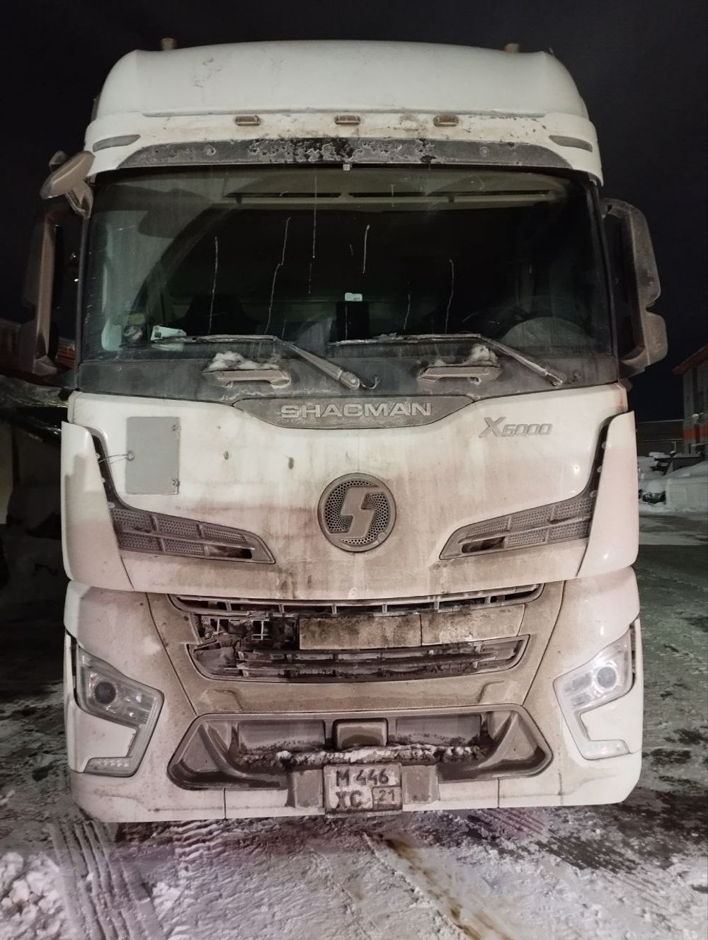 Shacman (Shaanxi) SX* 4x2 Седельный тягач SX4188YY381 (Дизельный, 12,5 л, 480 л.с., АТ)